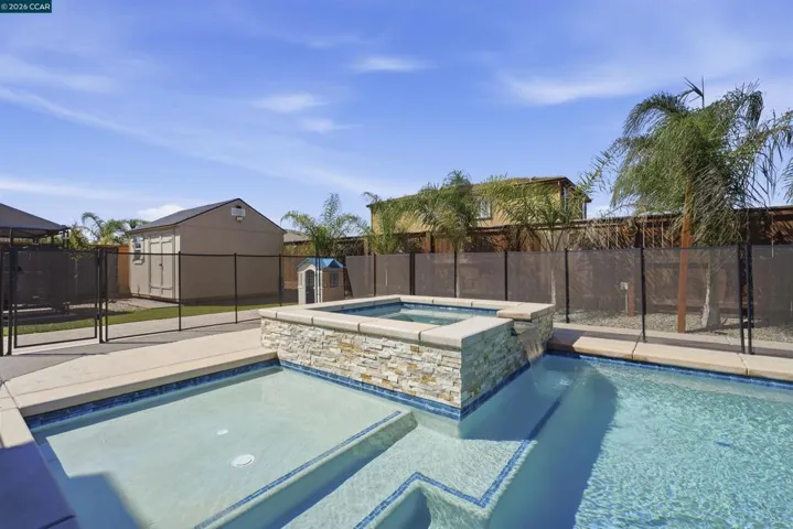 1655 Apricot Ct, Dixon, California 95620