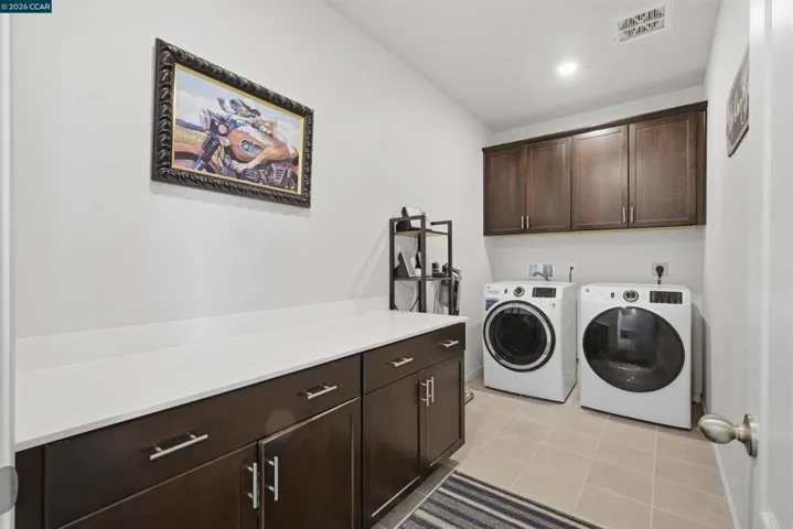 1655 Apricot Ct, Dixon, California 95620