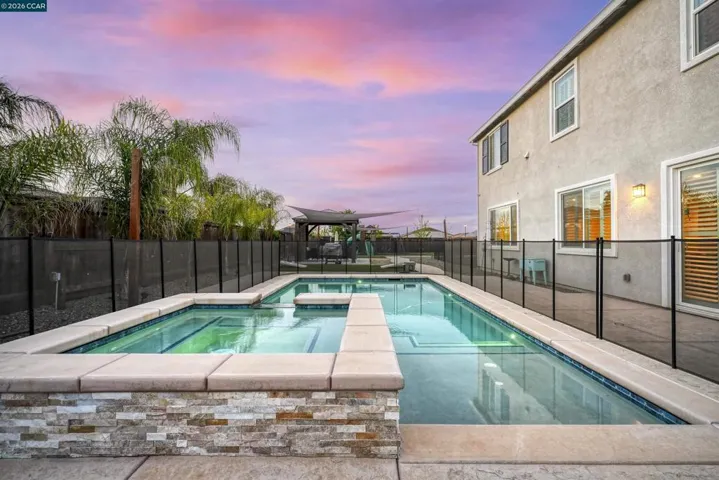 1655 Apricot Ct, Dixon, California 95620