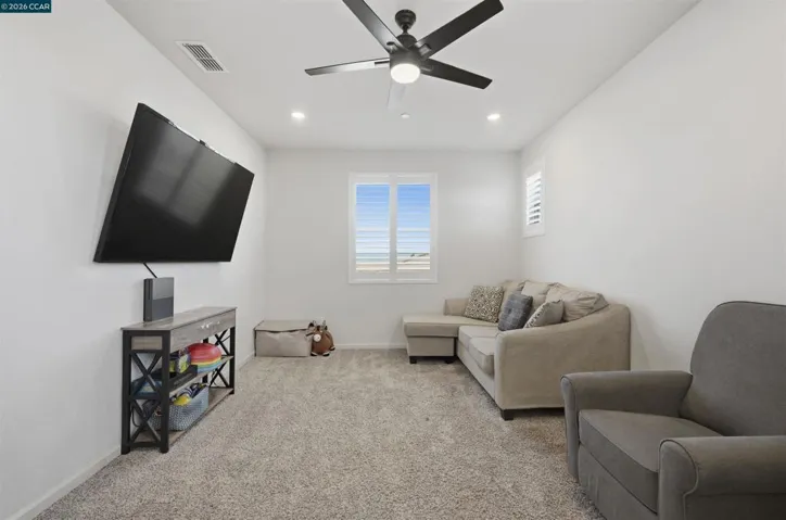 1655 Apricot Ct, Dixon, California 95620