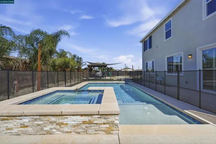 1655 Apricot Ct, Dixon, California 95620