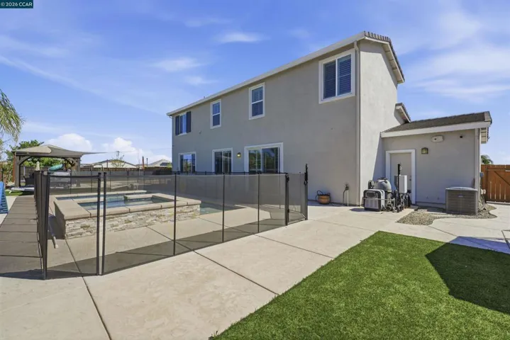 1655 Apricot Ct, Dixon, California 95620