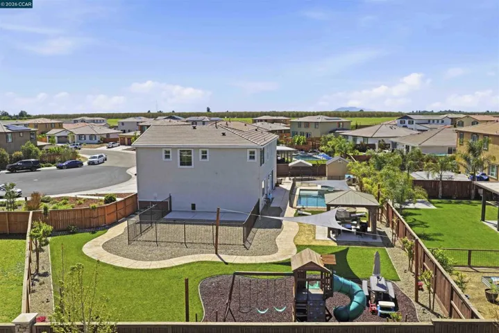 1655 Apricot Ct, Dixon, California 95620