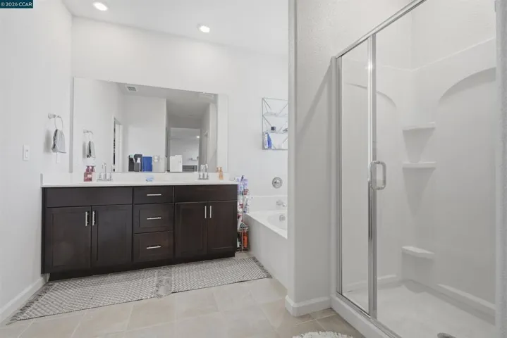 1655 Apricot Ct, Dixon, California 95620