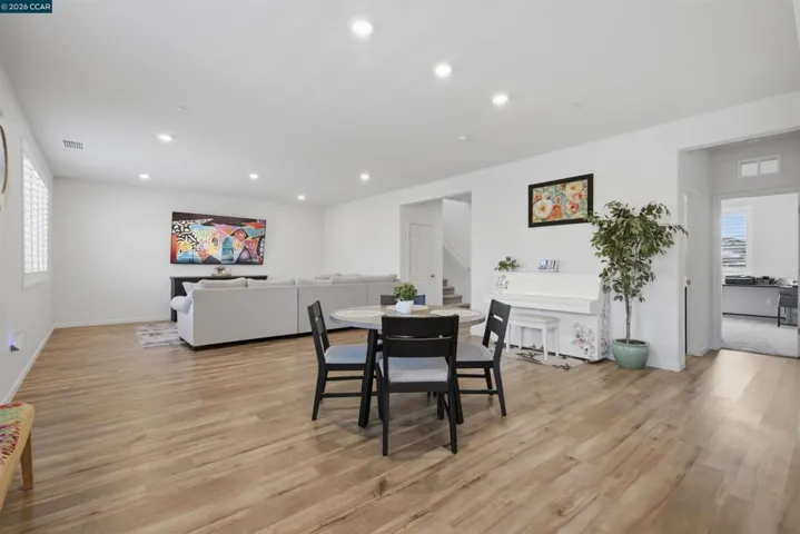 1655 Apricot Ct, Dixon, California 95620