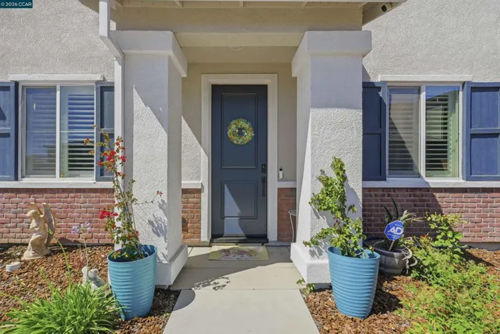 1655 Apricot Ct, Dixon, California 95620