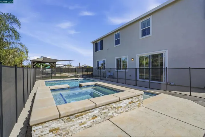 1655 Apricot Ct, Dixon, California 95620