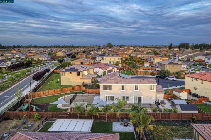1655 Apricot Ct, Dixon, California 95620