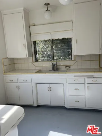 2625 Cardiff Avenue, Los Angeles, California 90034
