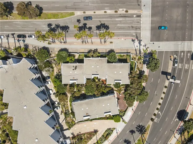 692 The Village, Redondo Beach, California 90277