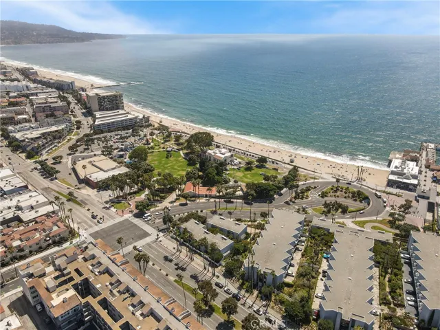 692 The Village, Redondo Beach, California 90277