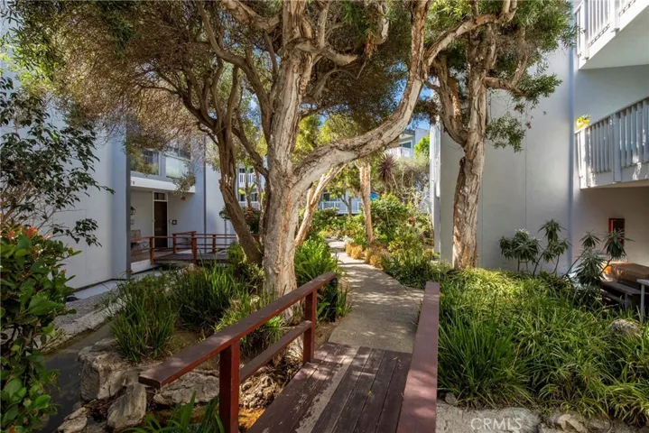 692 The Village, Redondo Beach, California 90277