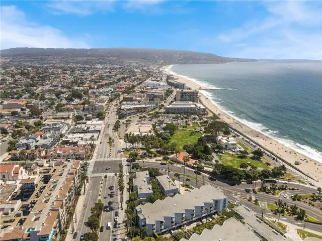 692 The Village, Redondo Beach, California 90277