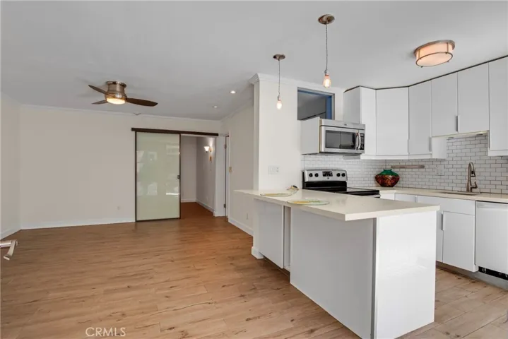 692 The Village, Redondo Beach, California 90277