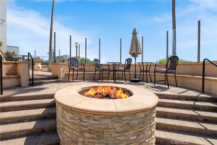 692 The Village, Redondo Beach, California 90277
