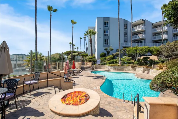 692 The Village, Redondo Beach, California 90277