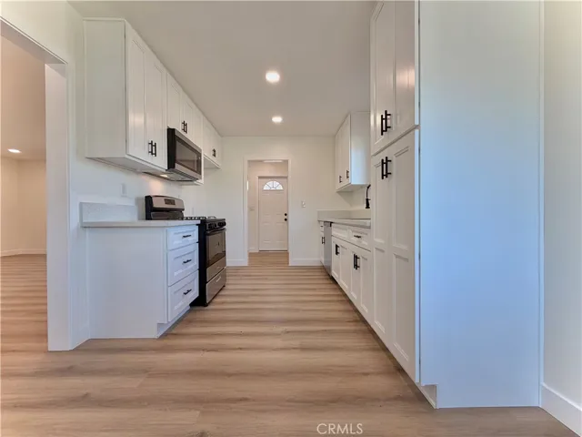682 E La Verne Avenue, Pomona, California 91767