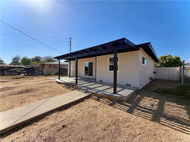 682 E La Verne Avenue, Pomona, California 91767