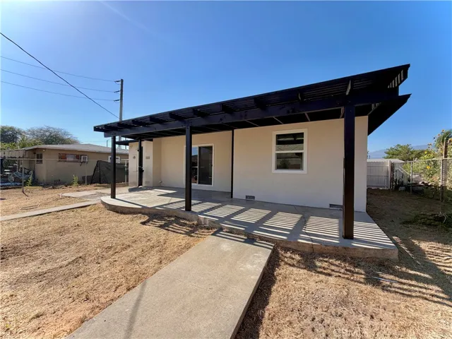 682 E La Verne Avenue, Pomona, California 91767