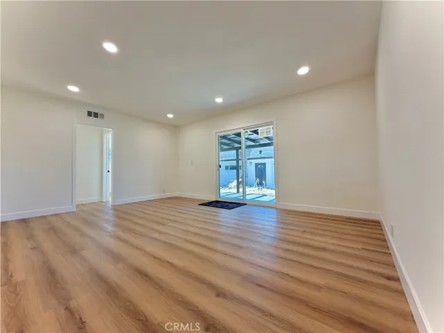 682 E La Verne Avenue, Pomona, California 91767