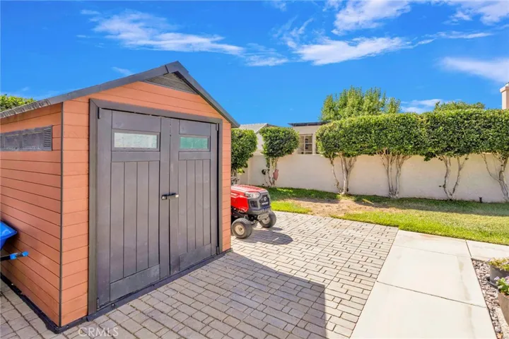 18570 Niagara, Victorville, California 92395