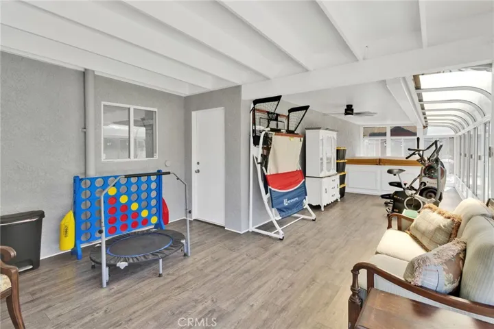18570 Niagara, Victorville, California 92395
