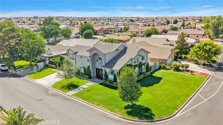18570 Niagara, Victorville, California 92395