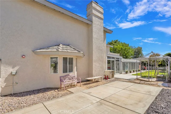 18570 Niagara, Victorville, California 92395