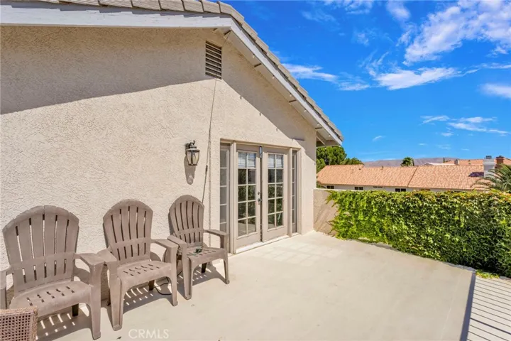 18570 Niagara, Victorville, California 92395