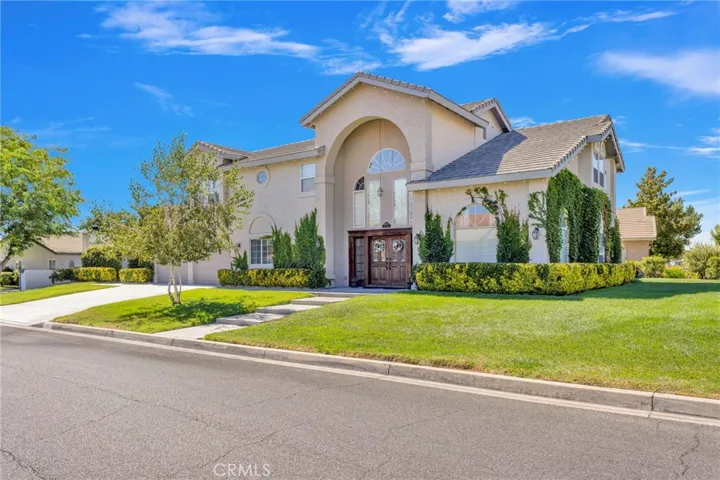 18570 Niagara, Victorville, California 92395