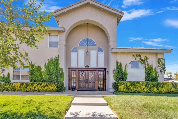 18570 Niagara, Victorville, California 92395