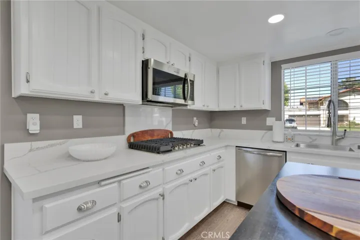 18570 Niagara, Victorville, California 92395