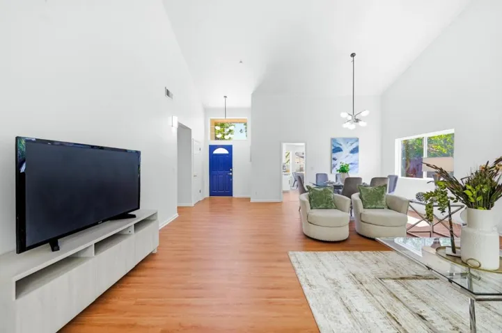 1725 Red Maple Street, Union City, California 94587
