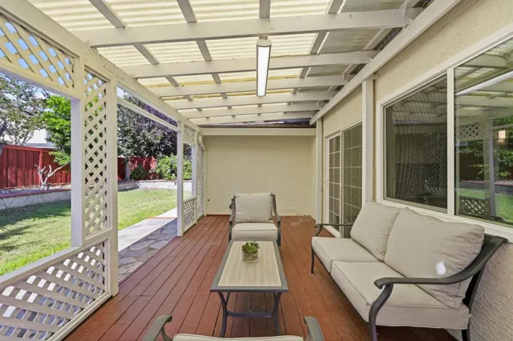 1725 Red Maple Street, Union City, California 94587