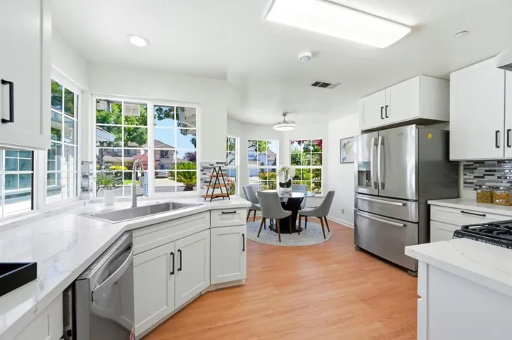 1725 Red Maple Street, Union City, California 94587