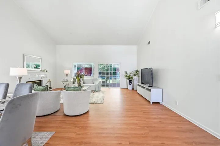 1725 Red Maple Street, Union City, California 94587