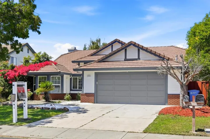 1725 Red Maple Street, Union City, California 94587