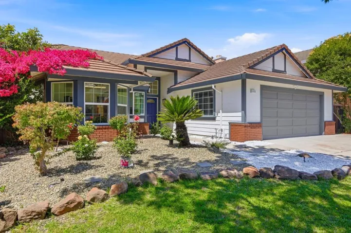 1725 Red Maple Street, Union City, California 94587