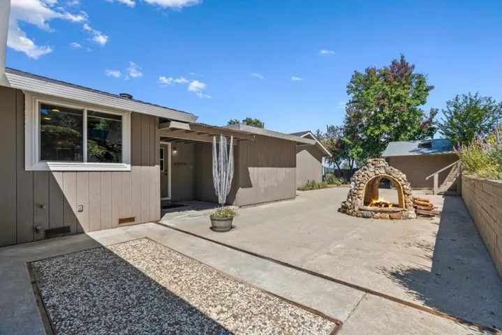 9465 Watsonville Road, Gilroy, California 95020