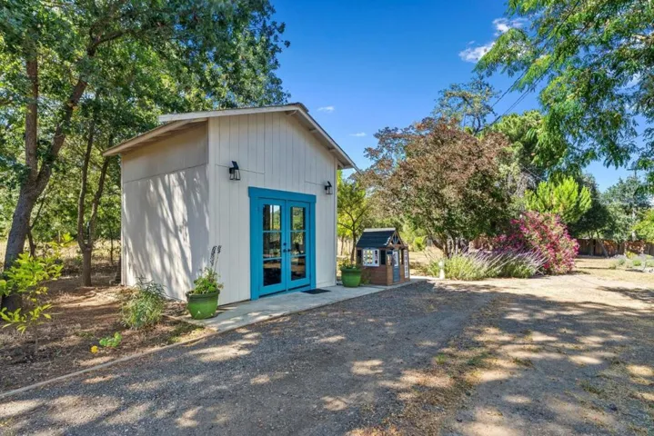 9465 Watsonville Road, Gilroy, California 95020