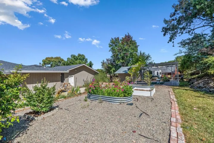 9465 Watsonville Road, Gilroy, California 95020