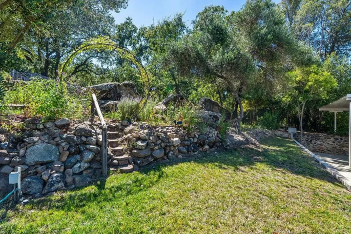 9465 Watsonville Road, Gilroy, California 95020