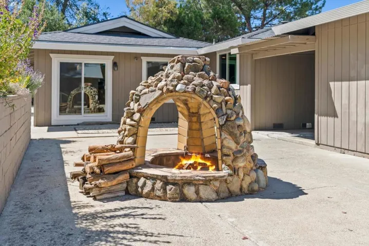 9465 Watsonville Road, Gilroy, California 95020