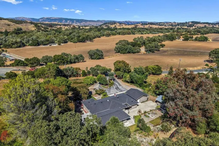 9465 Watsonville Road, Gilroy, California 95020
