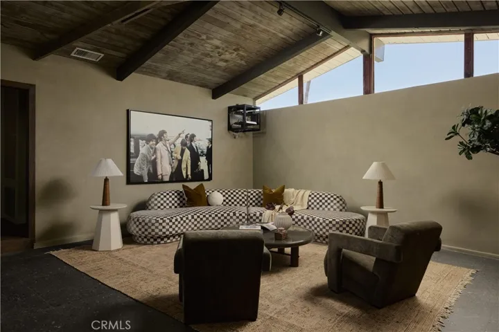 3655 Wrightwood, Studio City, California 91604