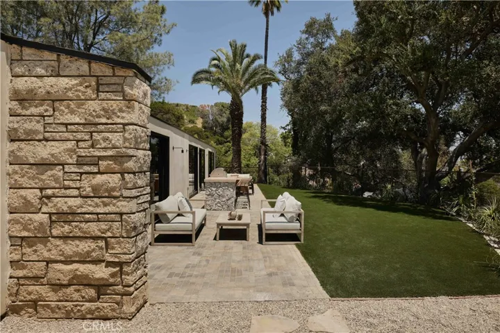 3655 Wrightwood, Studio City, California 91604