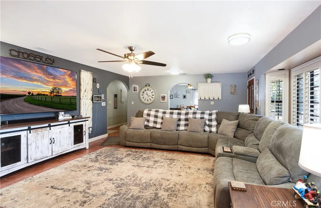 1529 Olive, Ramona, California 92065 — photo 4