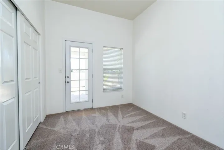 Den/office/hobby room