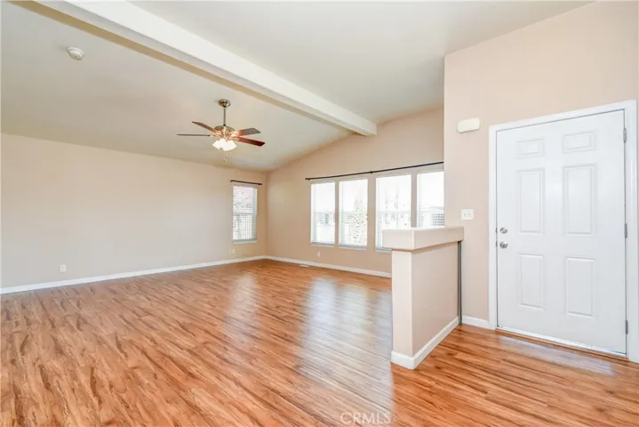 Living room & dining area