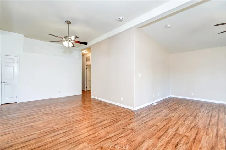 Living room & dining area
